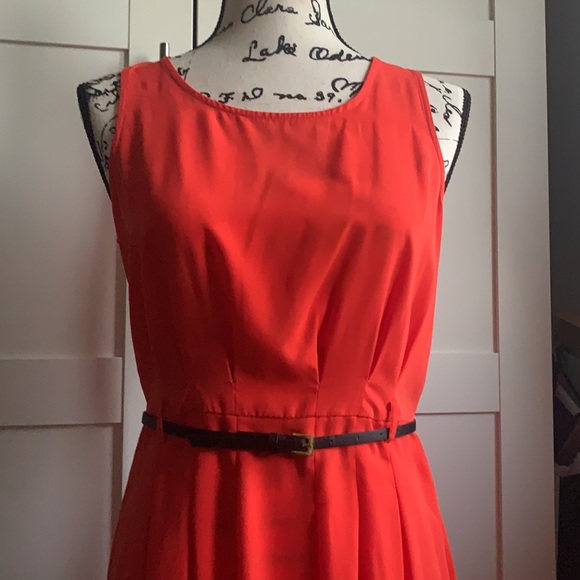 Summer Dress 🍊 - Picture 2 of 7